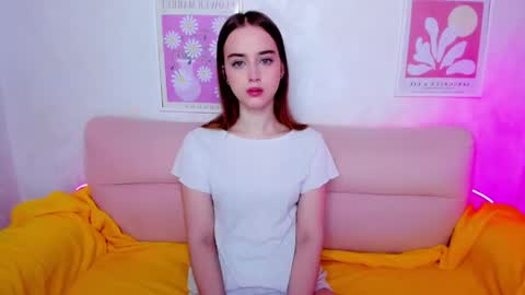 Emily  online show from April 14, 2:04 am