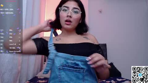 Camille and sophie online show from December 21, 1:58 am