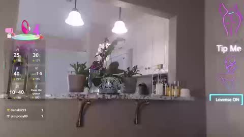 V online show from March 13, 10:24 pm