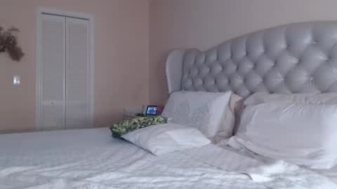 V online show from February 23, 2:51 am