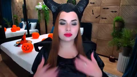 Becca online show from November 1, 1:06 am