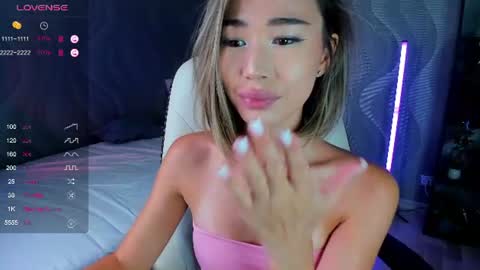 Kiki online show from July 8, 3:59 pm