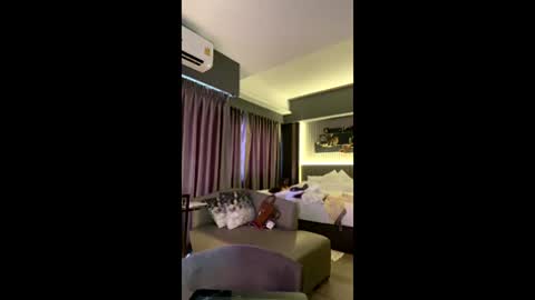 sensualprima online show from May 30, 8:02 am