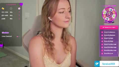 Snapshot of seraleexxx chatting on September 25, 4:25 pm SeraLeeXXX online show from September 25, 4:25 pm
