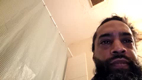 serani02 online show from February 3, 7:02 am