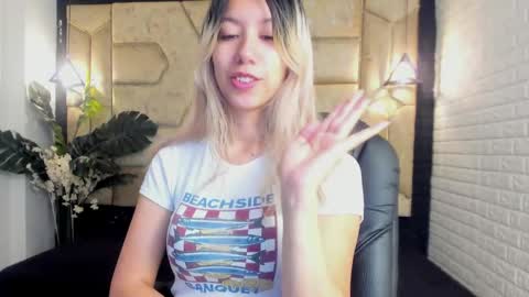 Serene online show from April 18, 12:51 pm