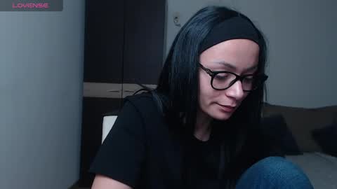 SereneSophi online show from April 6, 4:46 am