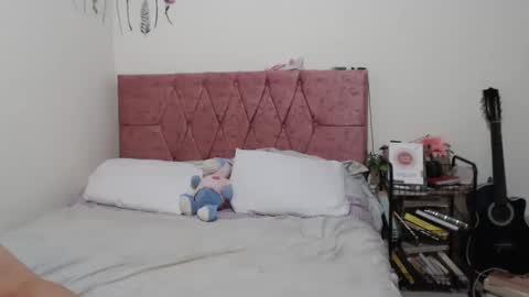 serenity_crystal online show from March 11, 11:04 pm