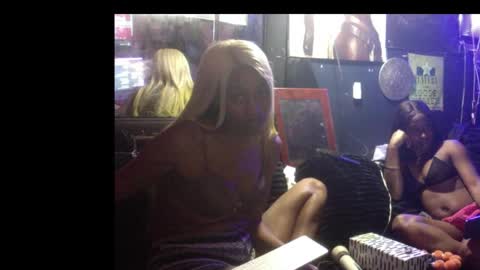 serenitybabez24 online show from February 14, 8:39 am