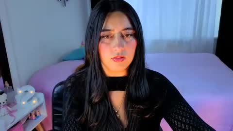 Serenna Cruz online show from November 20, 8:50 pm