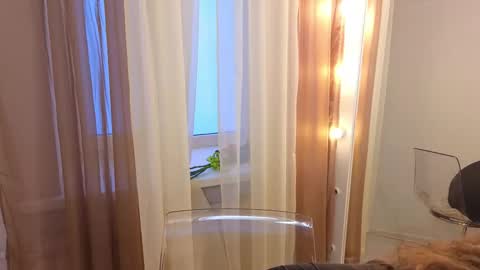 Hey Guys and Girls non-binary personalities  Im Sereta online show from February 18, 11:00 am