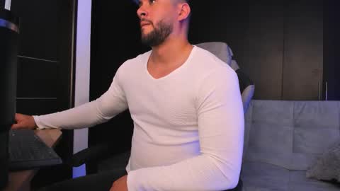 Sergi Mancini online show from February 4, 1:09 am