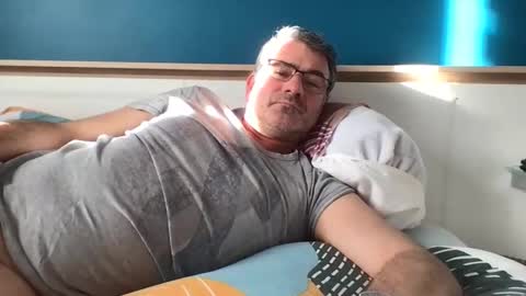 sesamechris92 online show from January 3, 1:13 pm