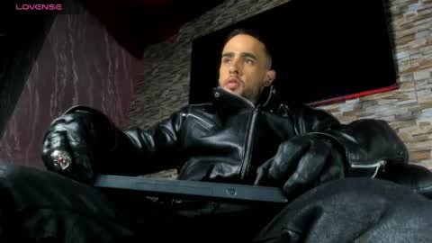 seth_0wner online show from March 25, 1:34 am