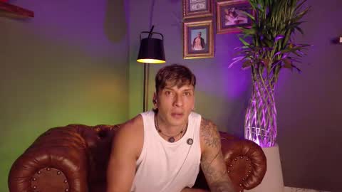 HEY IM SETH online show from February 18, 9:58 pm