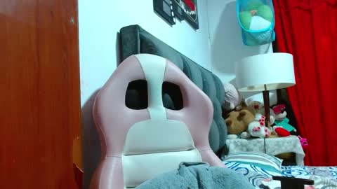 sexmilkdirty online show from February 13, 12:03 am