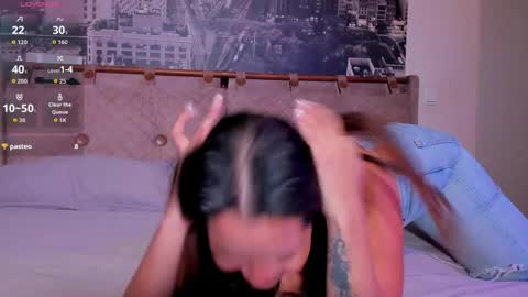 Andrea online show from April 7, 1:57 pm