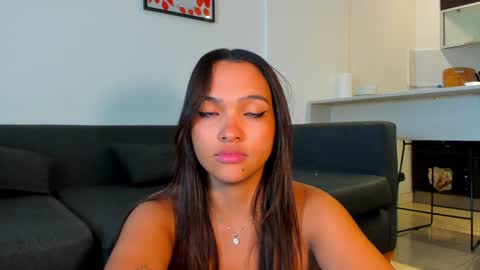 Andrea online show from January 9, 7:08 pm