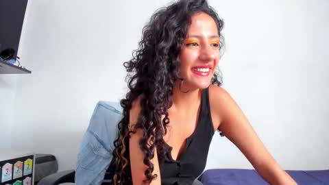 Jax and Lu online show from December 17, 5:52 pm