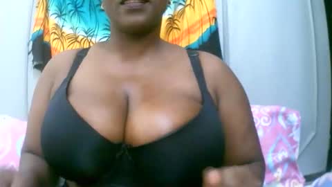sexxi_ebony online show from February 3, 1:15 pm
