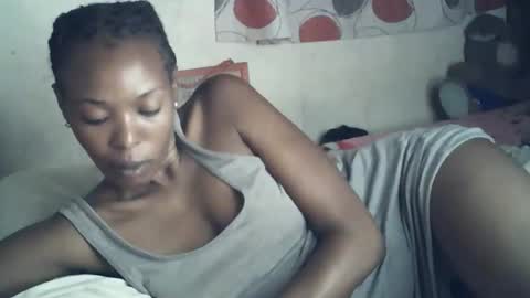 sexxy_curvy23 online show from January 11, 3:34 am