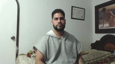 sexxy man online show from December 4, 5:43 am