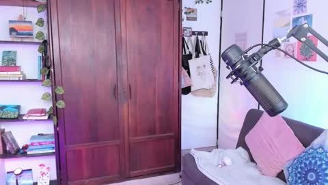 sexy__emma online show from October 1, 7:57 pm