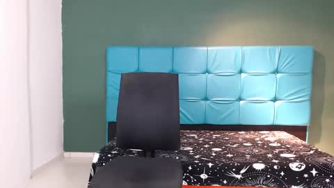 sexy_bigcock01 online show from February 3, 12:03 pm