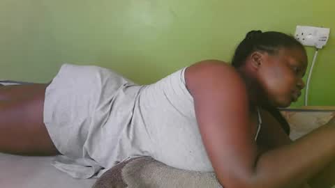 Snapshot of sexy_divana chatting on March 7, 6:35 am sexy_divana online show from March 7, 6:35 am