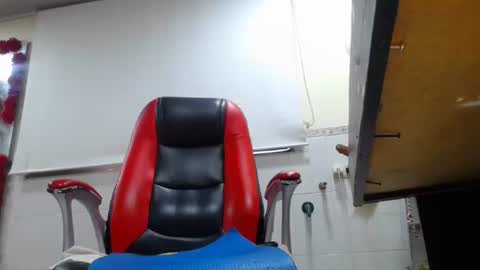 MARIPOSA online show from December 19, 12:22 pm