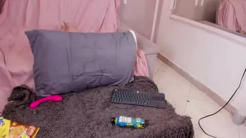   online show from September 25, 7:04 am