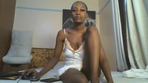 SEXY MOMAH online show from January 15, 9:07 am