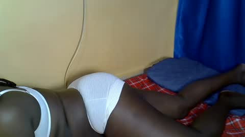 sexy_naila2 online show from February 6, 12:25 am