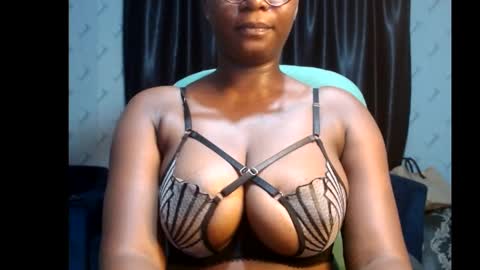 zoe online show from February 13, 6:05 pm