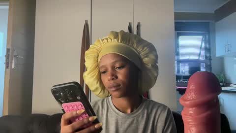 sexyasszeeee online show from November 17, 2:30 pm