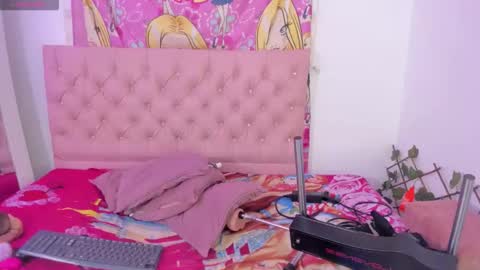 sofia online show from May 13, 10:36 am
