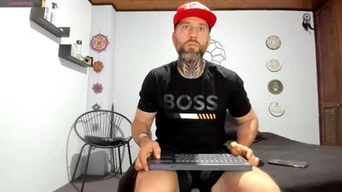 Antonioylola online show from November 4, 12:06 pm