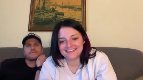 sexycouple41110 online show from April 23, 2:30 am