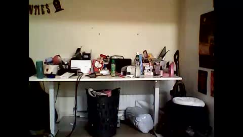 Wouldntyouliketoknow online show from November 24, 4:16 pm