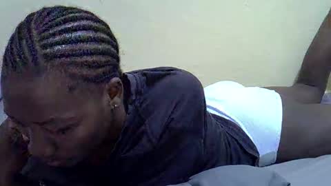 sexyghurl12 online show from February 2, 3:37 am