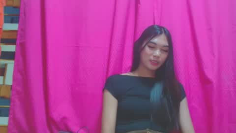 sexyhornyts4u online show from March 17, 7:08 pm