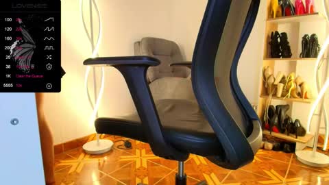 katalina larson online show from February 4, 4:16 am