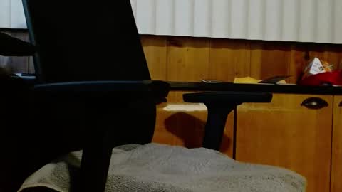 Snapshot of sexylarr69 chatting on October 19, 1:32 am sexylarr69 online show from October 19, 1:32 am