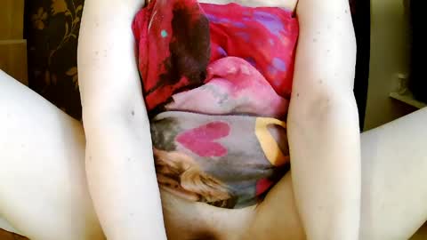 Squirty Maya Gold online show from April 5, 9:06 am