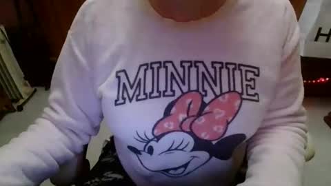 sexymisss24 online show from April 23, 7:37 pm