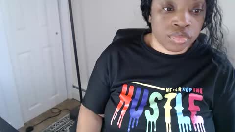 SexyMona online show from June 4, 4:46 pm