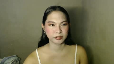 sexypetiteraine online show from May 30, 8:35 am