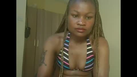 queenivy online show from November 21, 6:39 pm