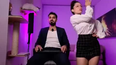 Ivanna and Esteban online show from April 5, 9:39 am