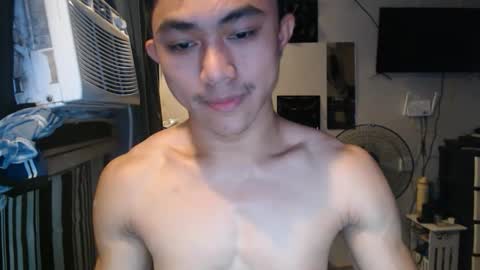 sexystrongcum online show from April 5, 3:25 am